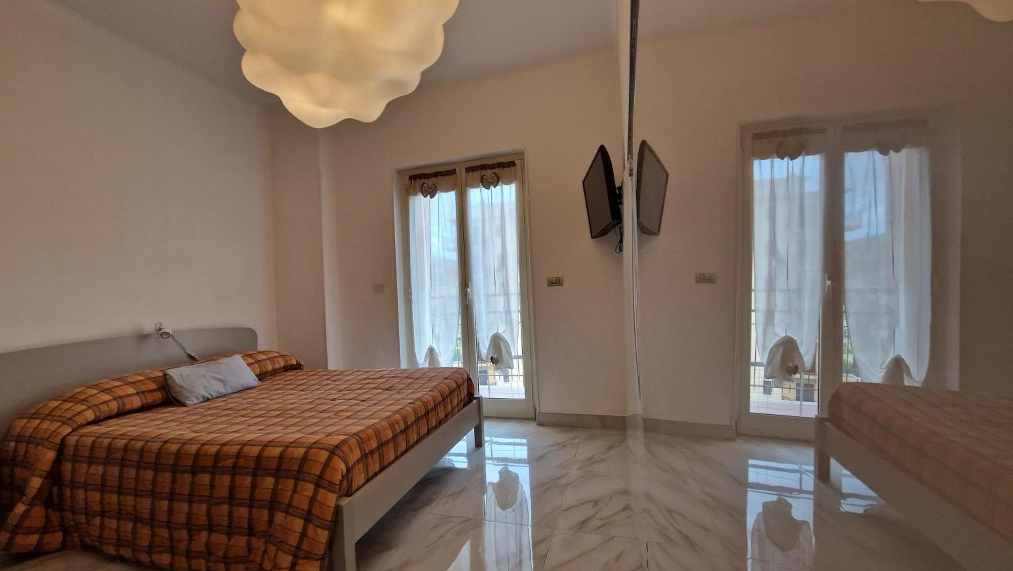 Olimpia Apartment Arma di Taggia Exterior photo