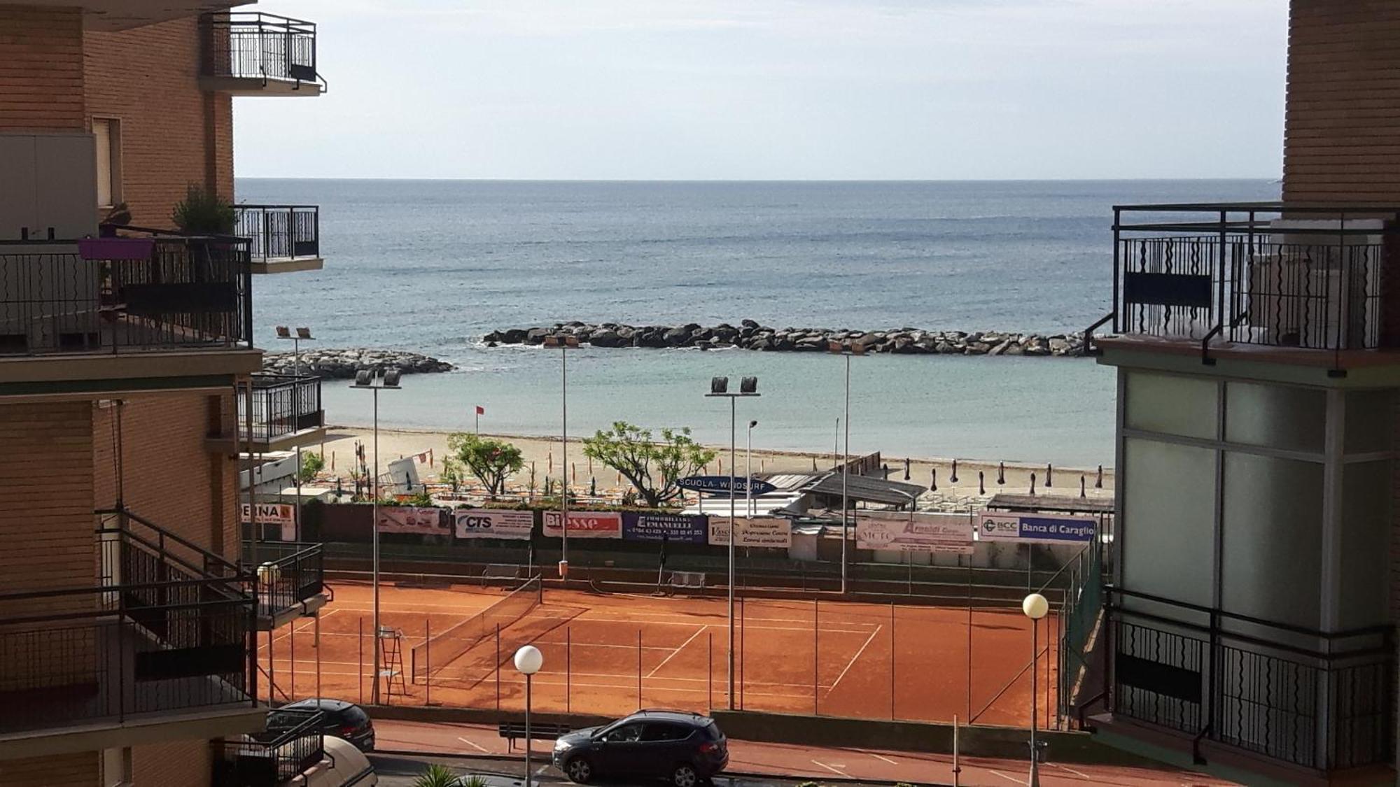 Olimpia Apartment Arma di Taggia Exterior photo